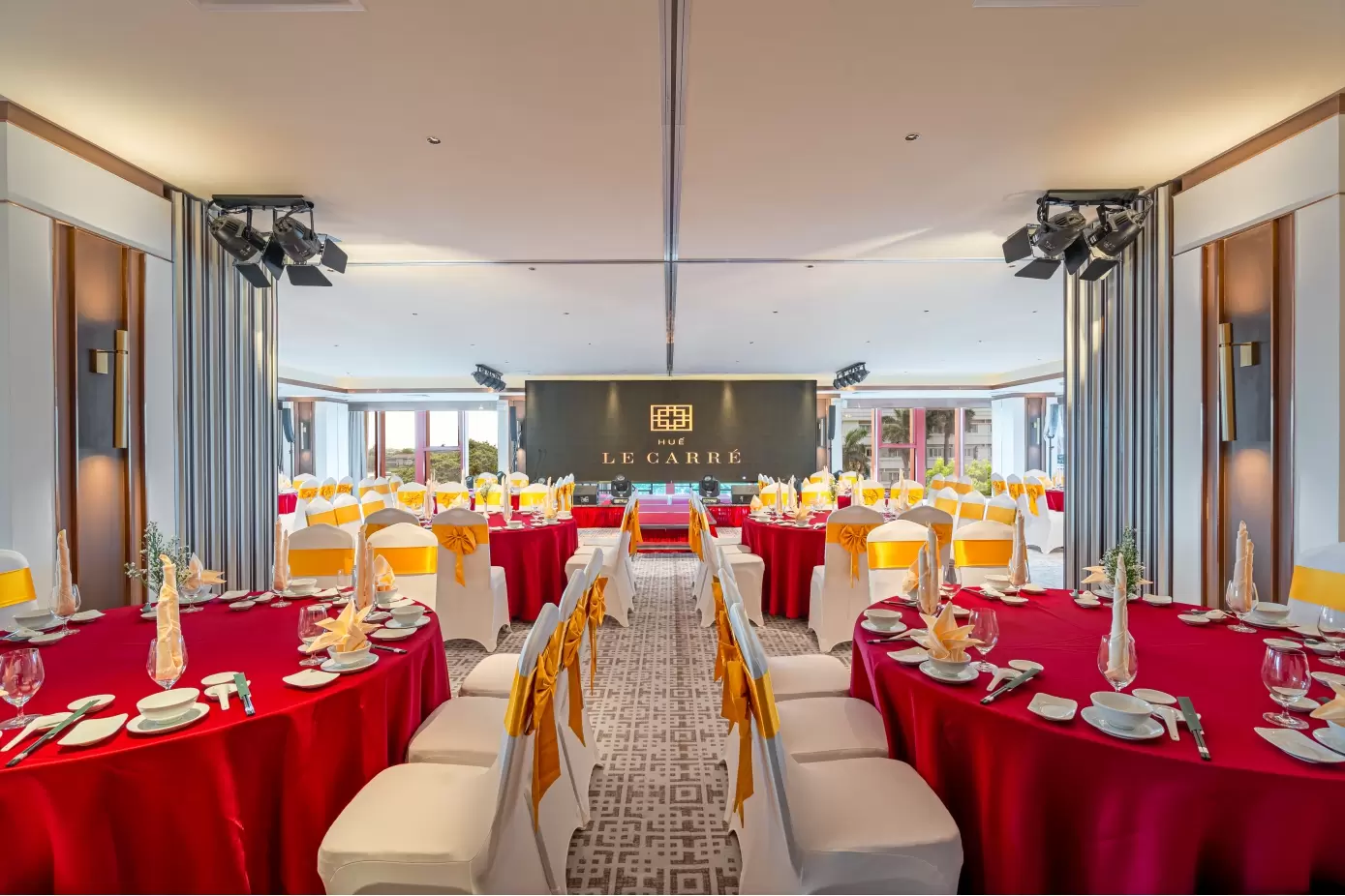 Fashion, lifestyle & beauty brands